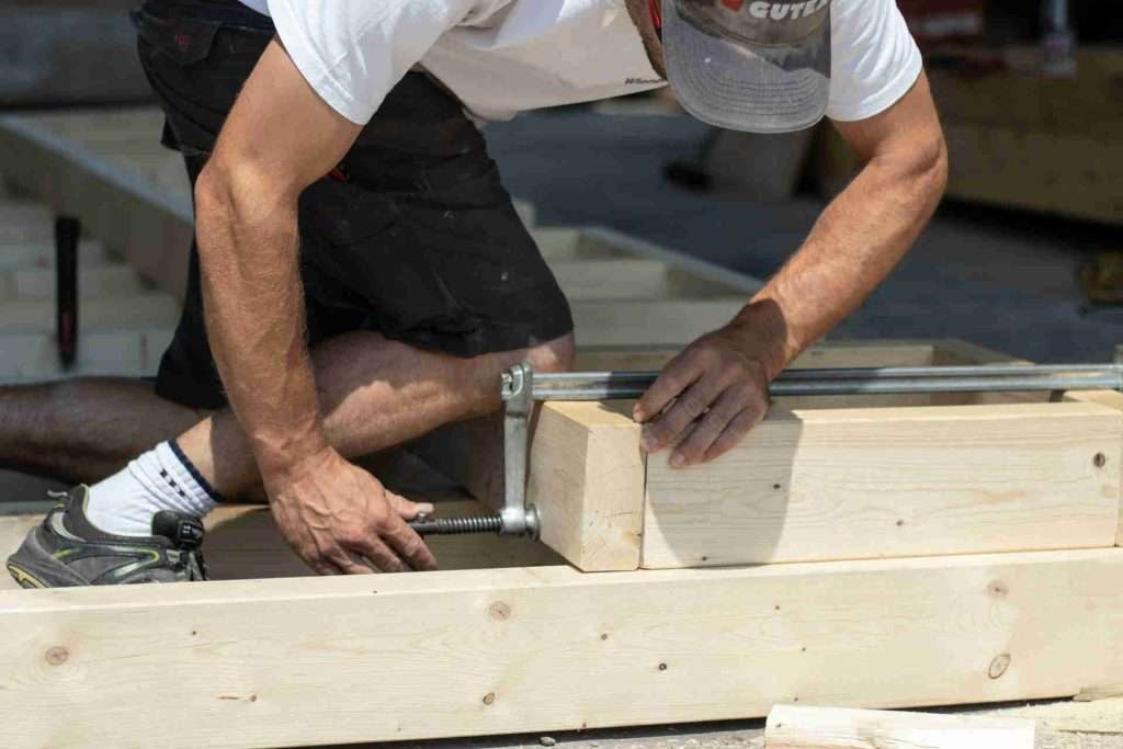 Roof Repair Vs. Replacement